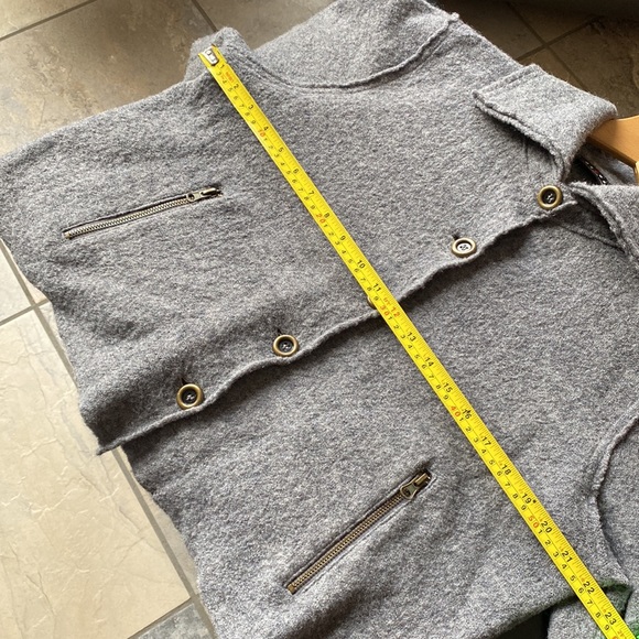 AXCESS by Liz Claiborne Boiled Wool Boxy Cropped 1/2 Sleeve Cardi/Jacket/Shrug - Picture 3 of 8